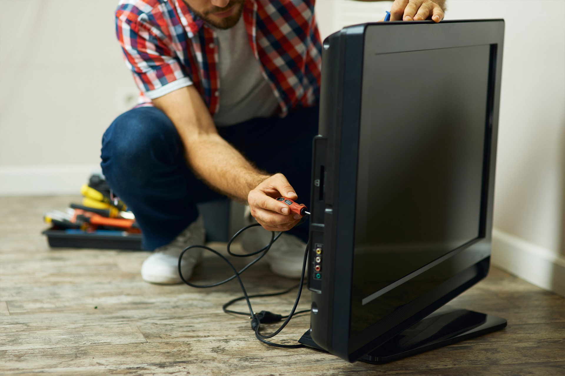 عیب‌یابی تلویزیون ایکس ویژن